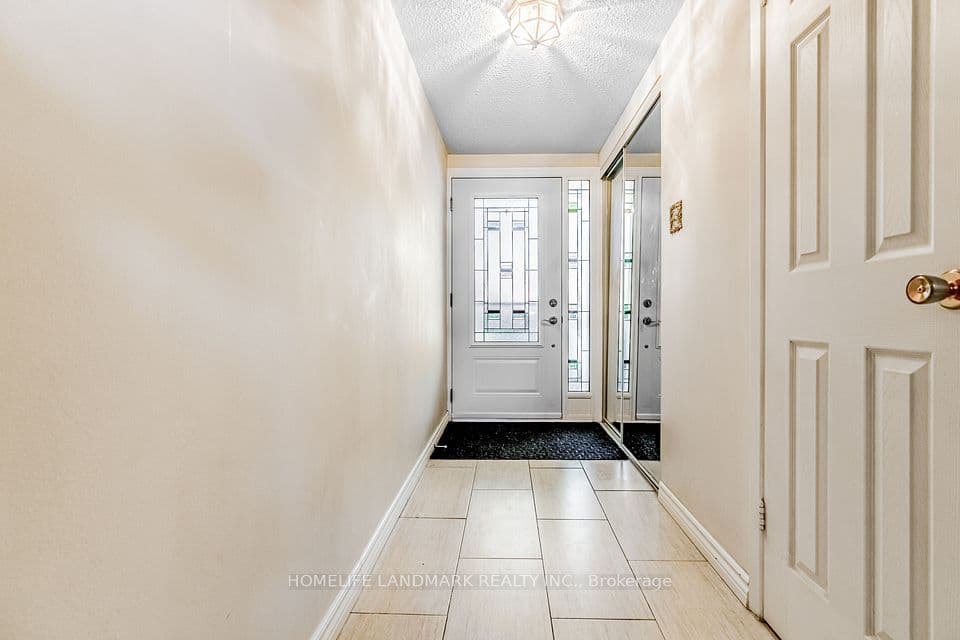 4165 Fieldgate Drive 57, Mississauga, ON L4W 2M9 – photo 3