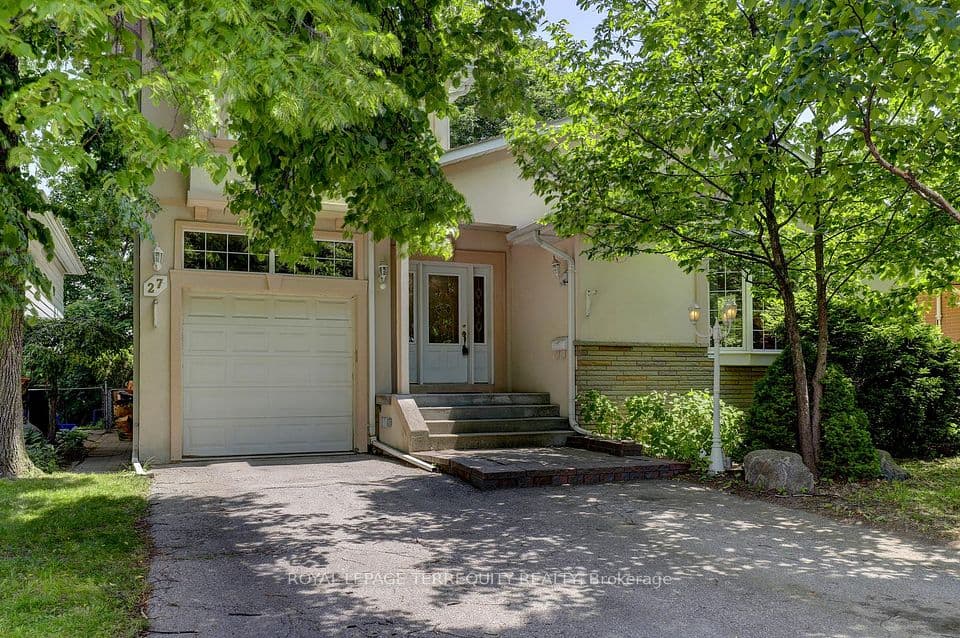 27 Shadwick Drive, Toronto, ON M9R 2V6 – photo 2