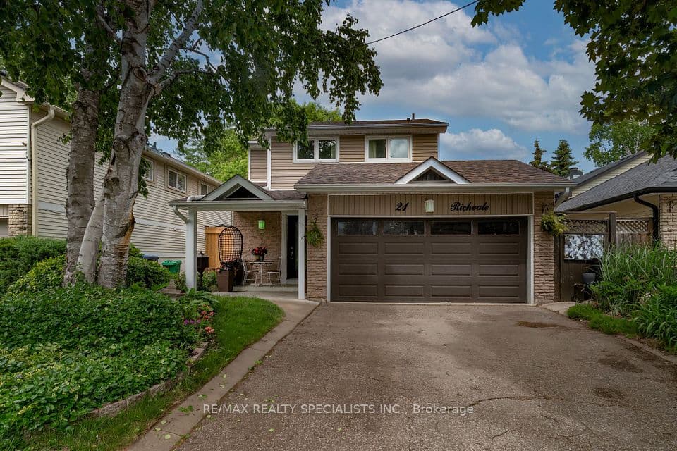 21 Richvale Drive S, Brampton, ON L6Z 1M2 – main photo