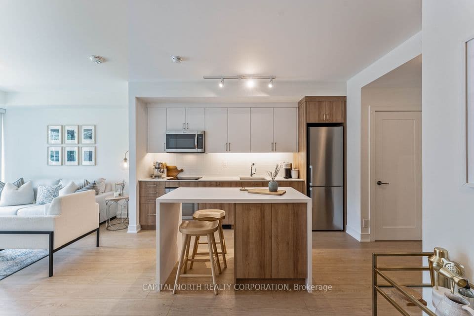 1575 Lakeshore Road W 270, Mississauga, ON L5J 0B1 – main photo