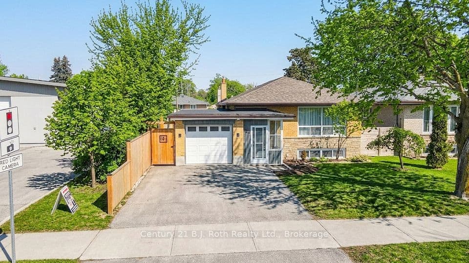156 The Westway, Toronto, ON M9P 2C1 – main photo