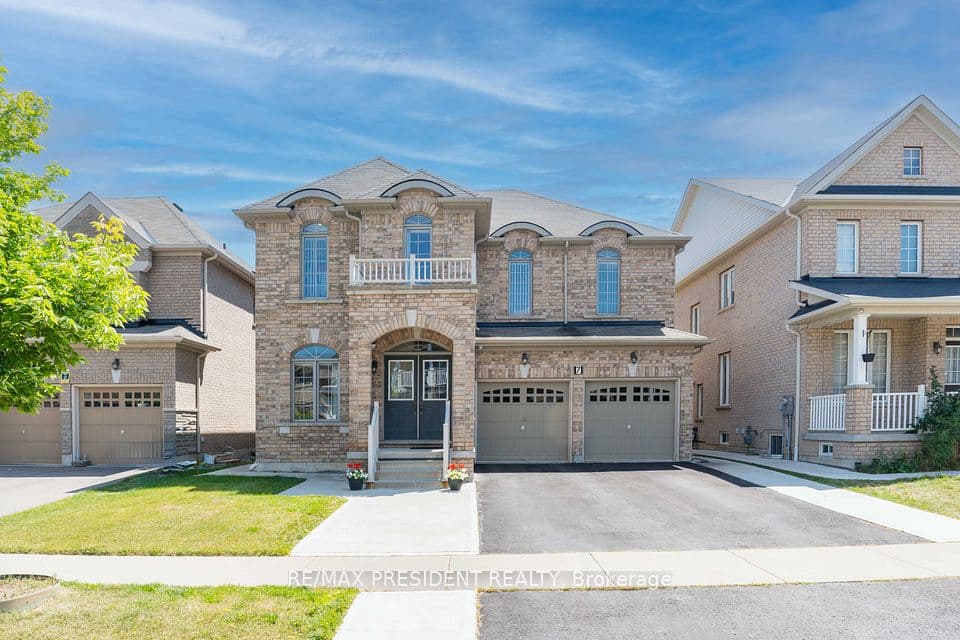 7 Wellpark Way, Brampton, ON L6P 3Z6 – main photo