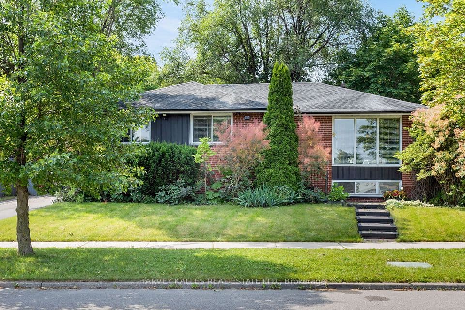 49 Learmont Drive, Toronto, ON M9R 2E9 – photo 2