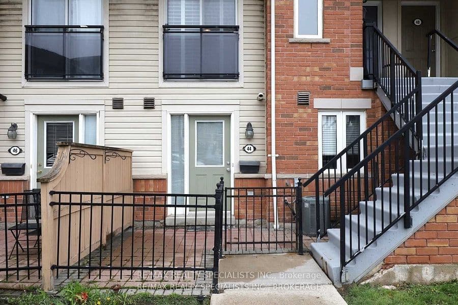 4620 Guildwood Way 44, Mississauga, ON L5R 4H4 – photo 2