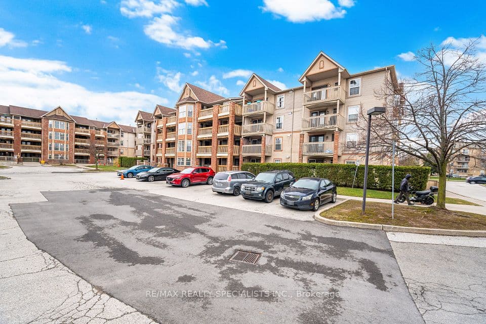 4003 Kilmer Drive 305, Burlington, ON L7M 4M1 – photo 2