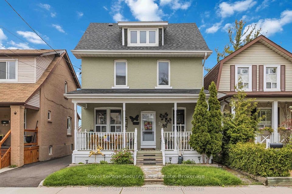 27 Holley Avenue, Toronto, ON M9N 2C4 – main photo