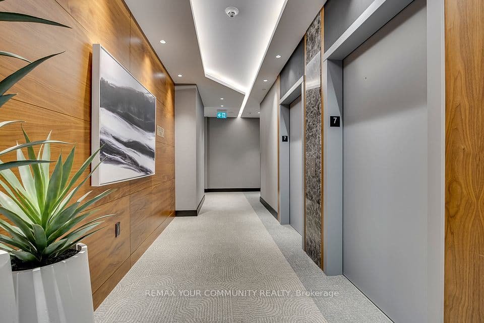 55 Port Street E 702, Mississauga, ON L5G 4P3 – photo 3