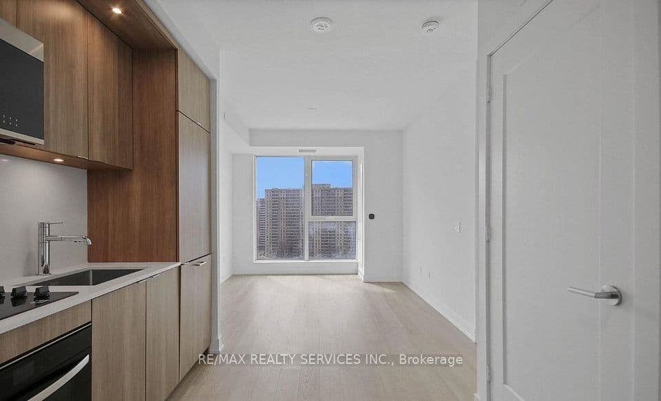 60 Central Park Road Way 1405, Toronto, ON M9A 3K1 – photo 2