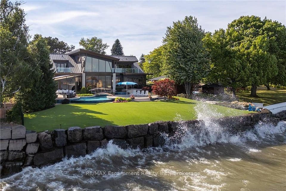 1540 WATERSEDGE Road, Mississauga, ON L5J 1A4 – photo 2