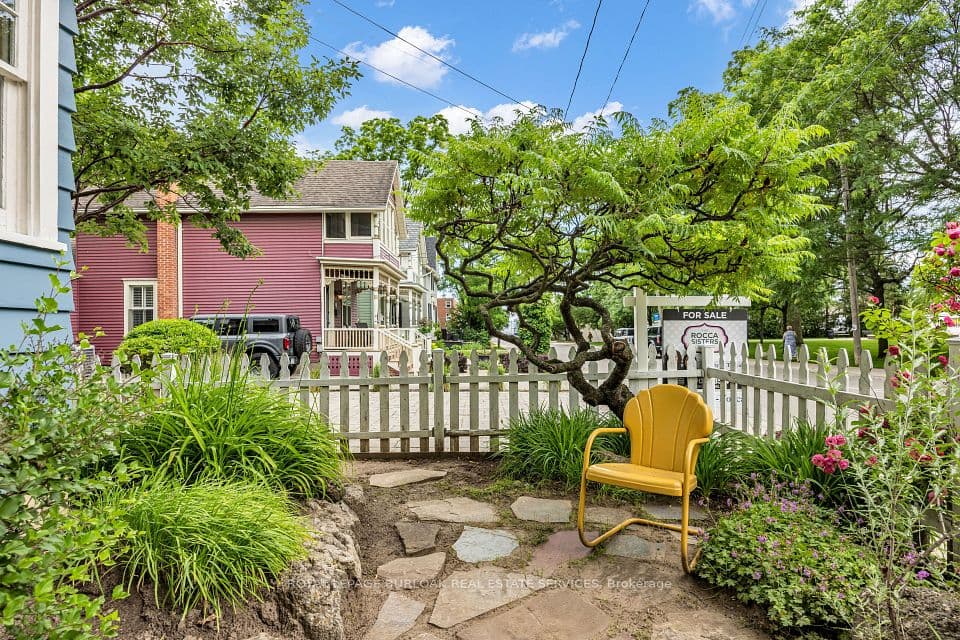 455 Nelson Avenue, Burlington, ON L7S 1N3 – photo 2