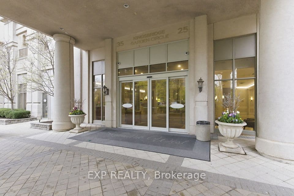 25 Kingsbridge Garden Circle 2120, Mississauga, ON L5R 4B1 – photo 2