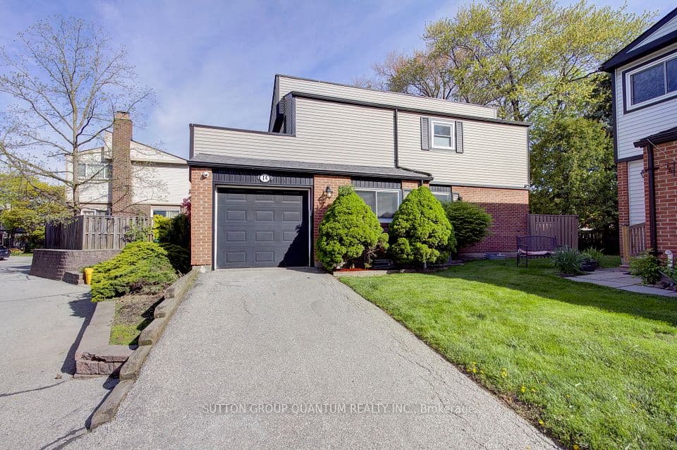 336 Queen Street S 14, Mississauga, ON L5M 1M2 – main photo