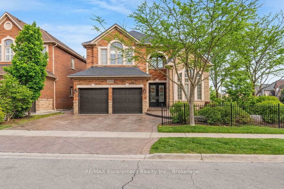 2298 Salcome Drive, Oakville, ON L6H 7N2 – main photo