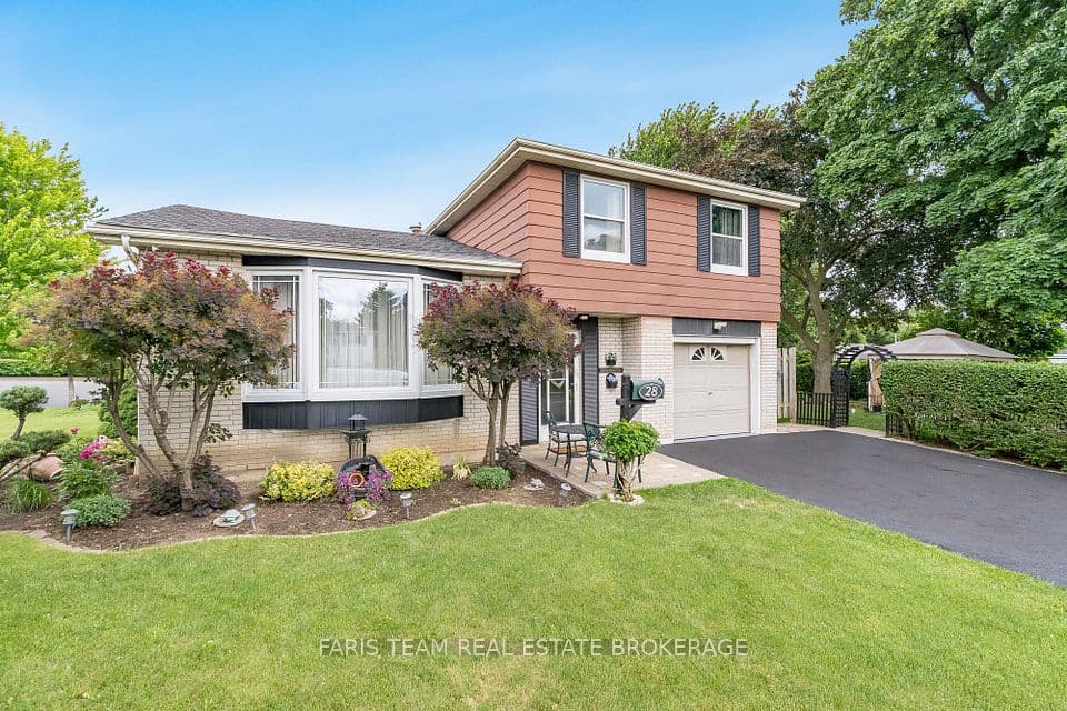 28 Bromley Crescent, Brampton, ON L6T 1Z1 – photo 3
