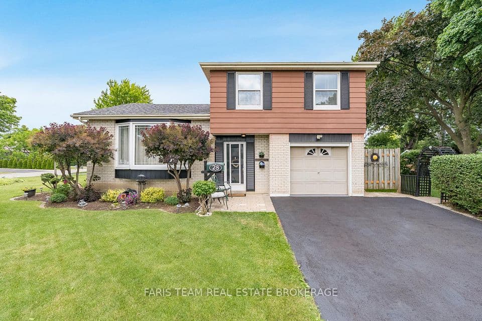 28 Bromley Crescent, Brampton, ON L6T 1Z1 – main photo