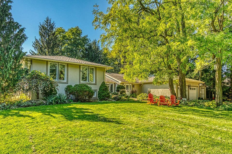 5590 Blind Line, Burlington, ON L7P 0B2 – photo 2