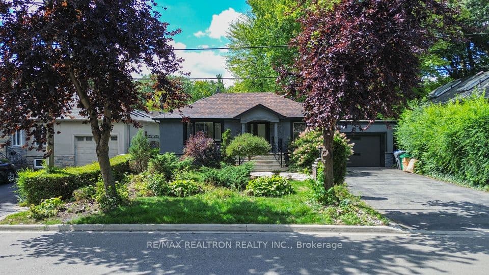 1480 Kenmuir Avenue, Mississauga, ON L5G 4B5 – photo 2