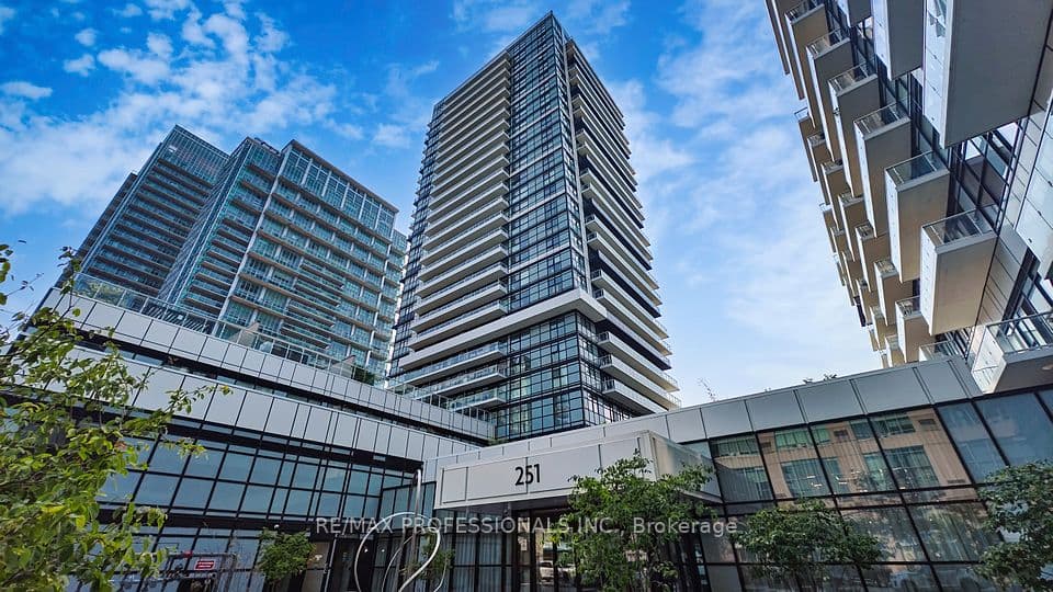 251 Manitoba Street 504, Toronto, ON M8Y 0C7 – main photo