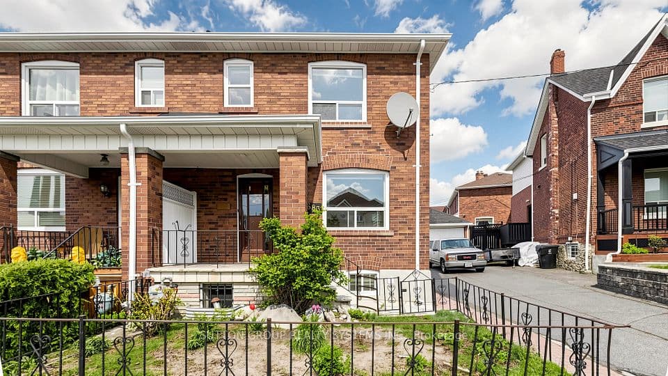 683 Old Weston Road, Toronto, ON M6N 3B6 – main photo