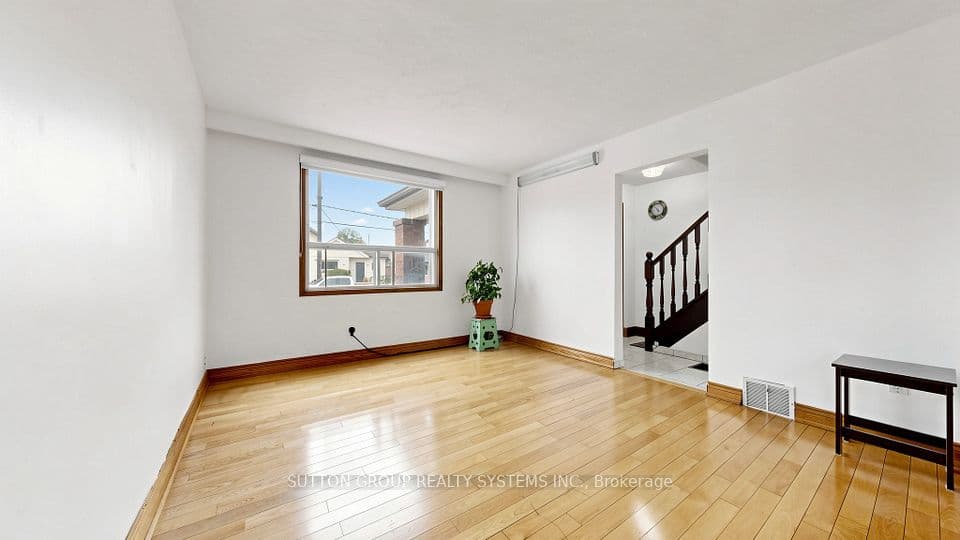 683 Old Weston Road, Toronto, ON M6N 3B6 – photo 3