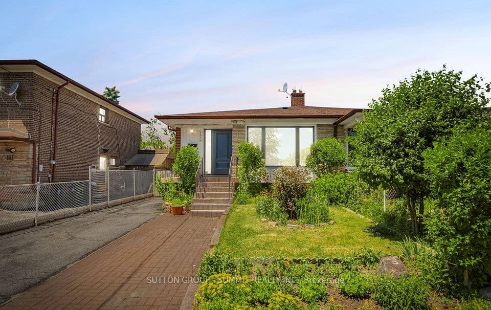109 Elnathan Crescent, Toronto, ON M9L 2G2 – main photo