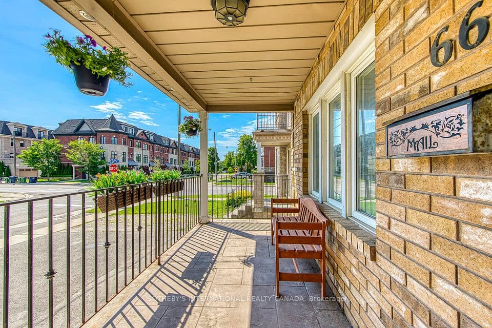 66 Twenty Ninth Street, Toronto, ON M8W 3B2 – photo 3