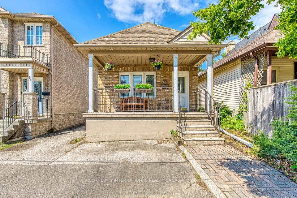 66 Twenty Ninth Street, Toronto, ON M8W 3B2 – main photo