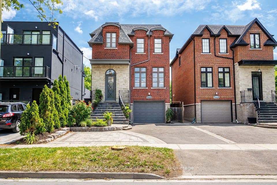 1113B Islington Avenue, Toronto, ON M8Z 4S3 – main photo