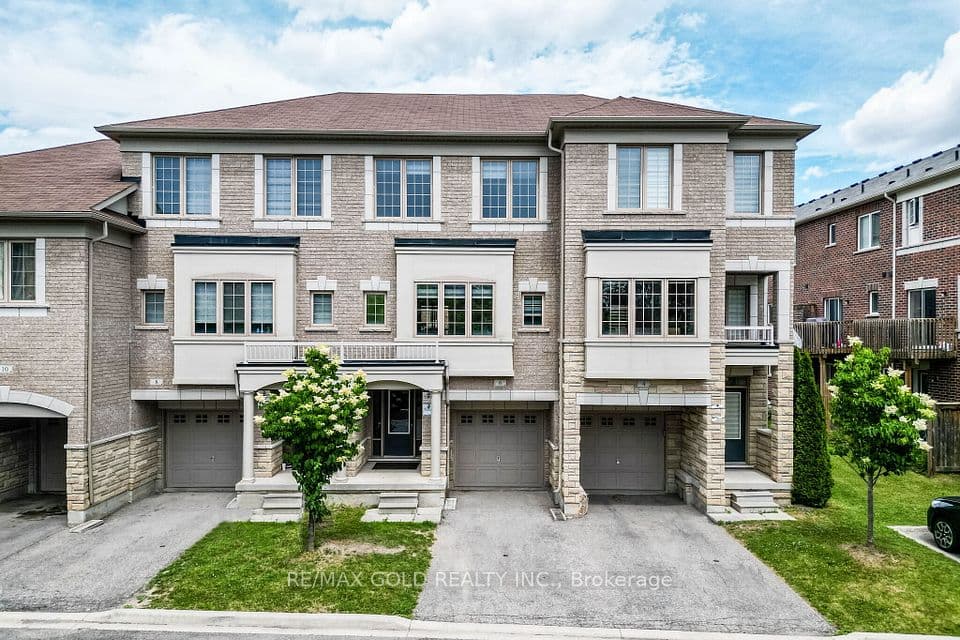 6 Pulberry Close 151, Brampton, ON L6Y 6E6 – main photo