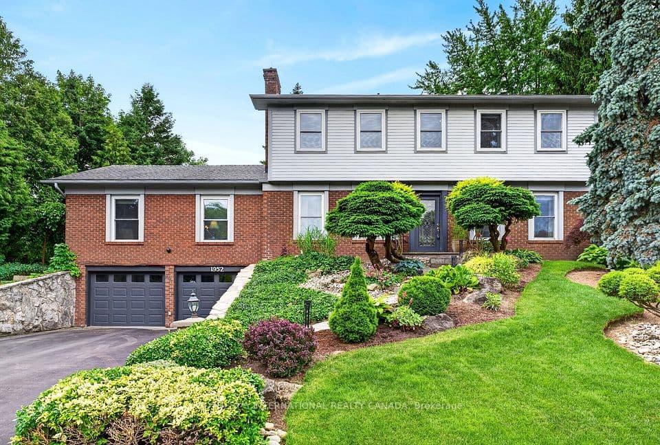 1952 Edenvale Crescent, Burlington, ON L7P 3L9 – photo 2