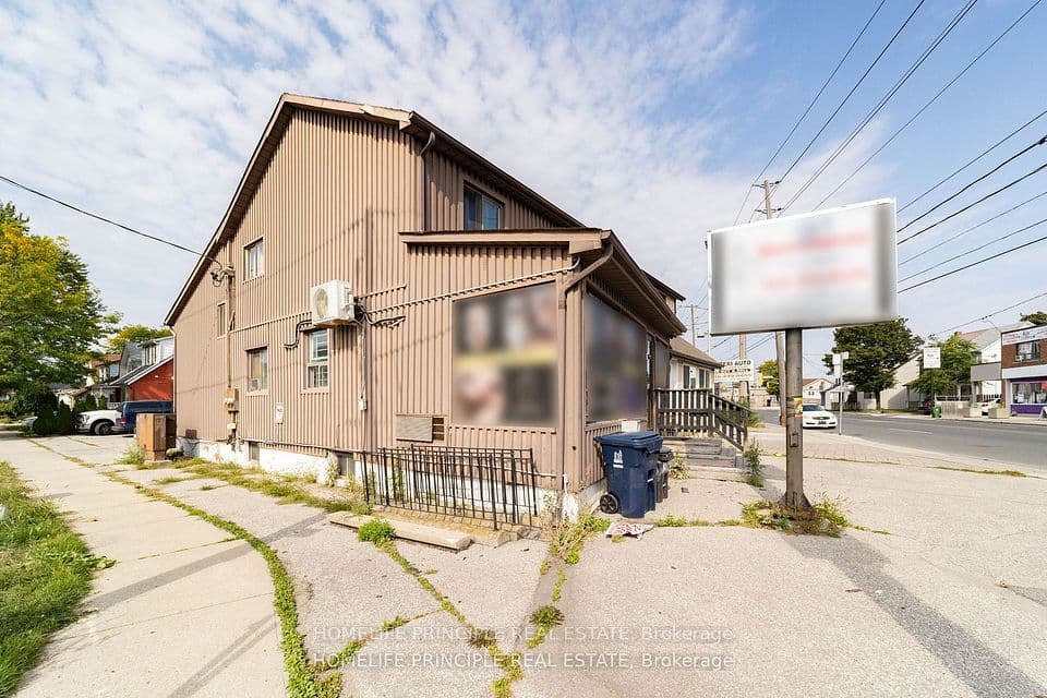 1608 Weston Road, Toronto, ON M9N 1T9 – photo 3