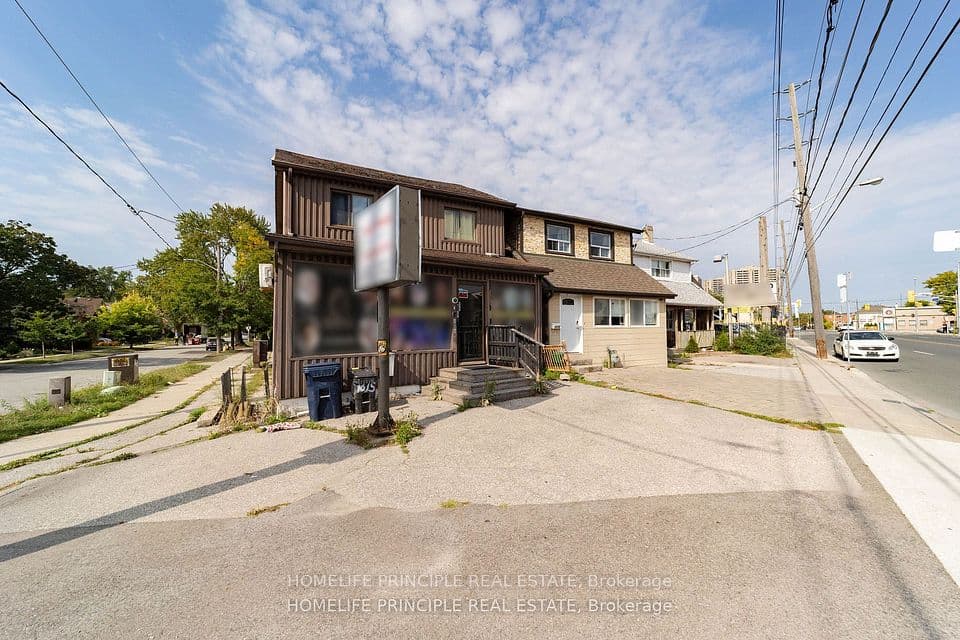 1608 Weston Road, Toronto, ON M9N 1T9 – main photo