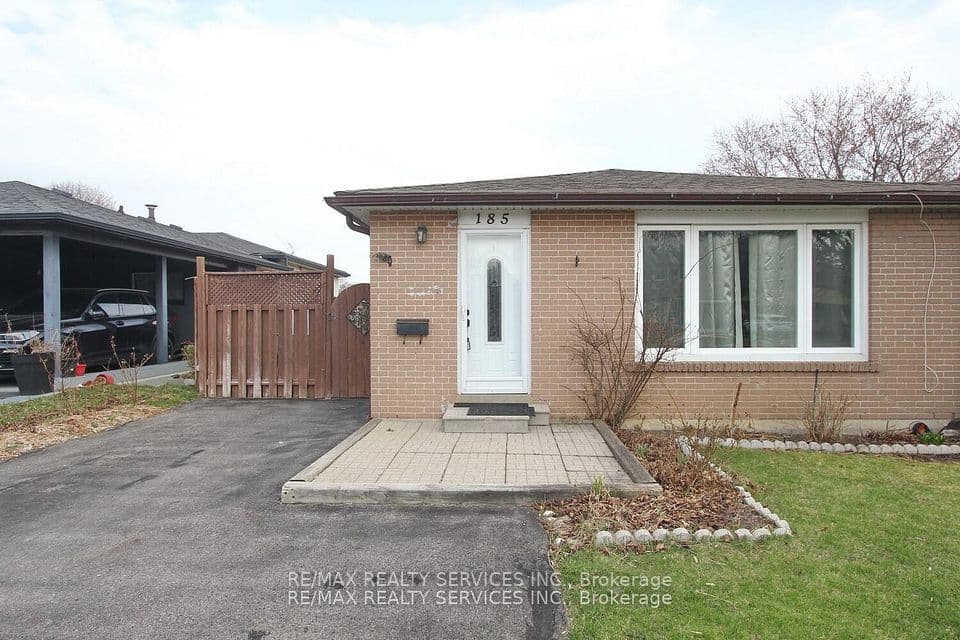 185 Earnscliffe Circle, Brampton, ON L6T 2B6 – photo 2
