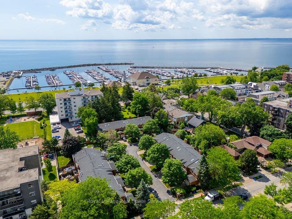2314 Marine Drive 5, Oakville, ON L6L 1C3 – main photo