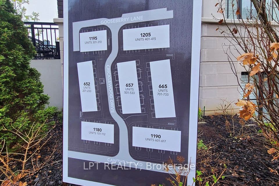 1180 Cawthra Road 110, Mississauga, ON L5G 0A5 – photo 2