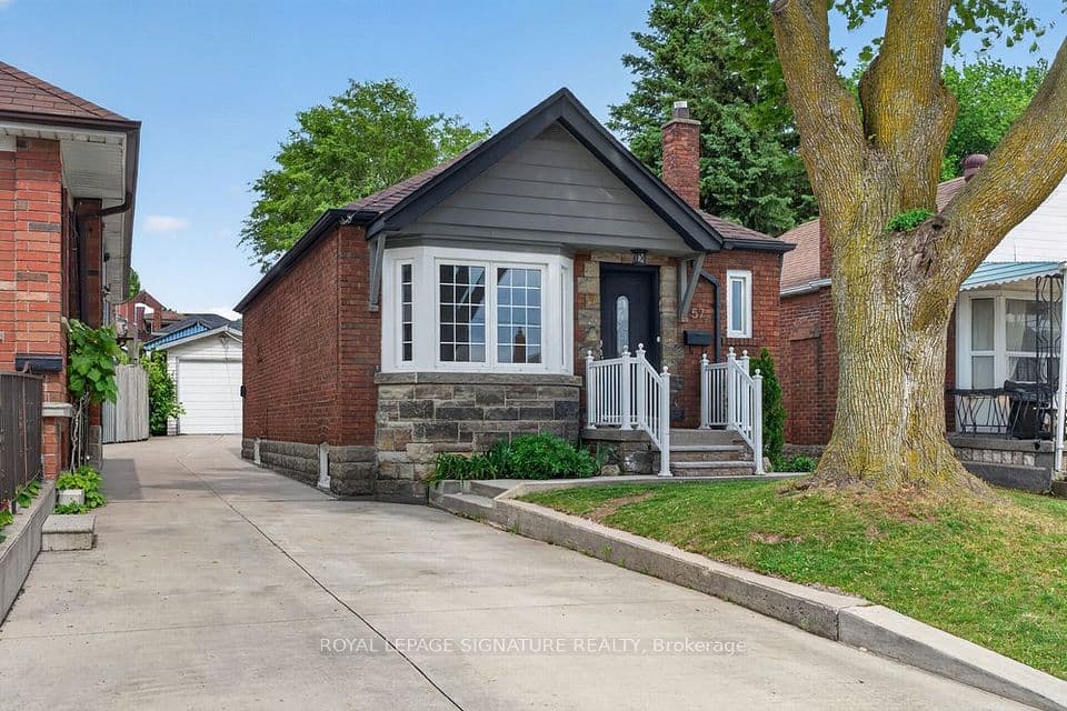 57 Miranda Avenue, Toronto, ON M6E 4G3 – main photo