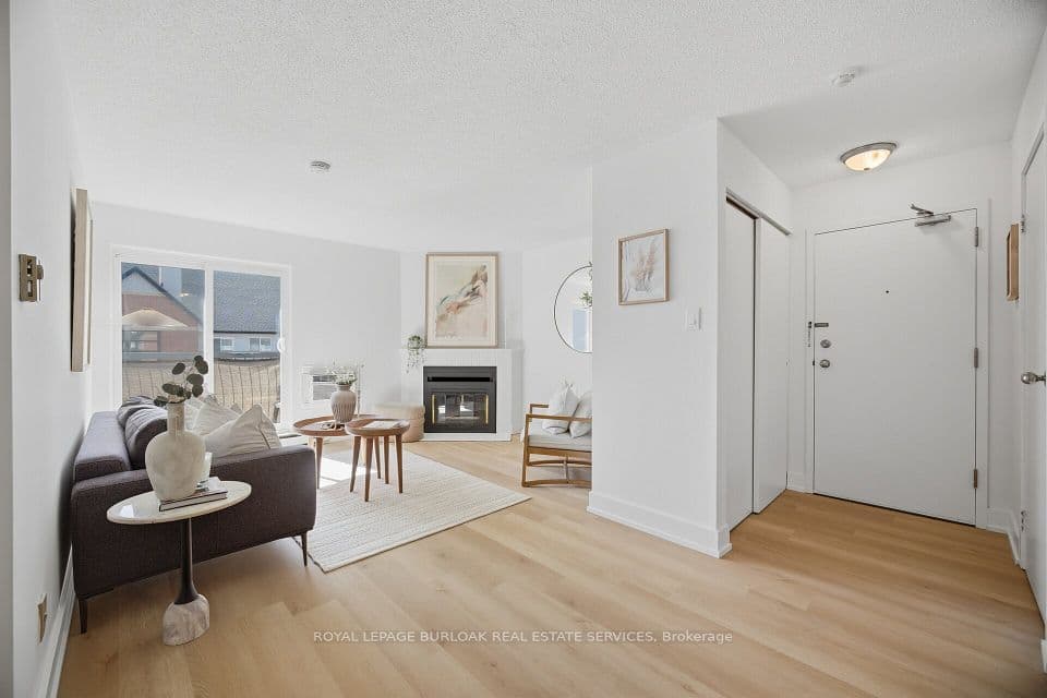1450 Glen Abbey Gate 532, Oakville, ON L6M 2V7 – photo 2