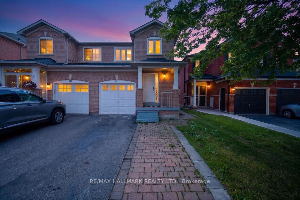 21 Penguin Lane, Brampton, ON L6R 2C1 – main photo