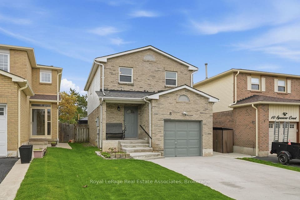 8 Sparrow Court, Brampton, ON L6Y 3P3 – main photo