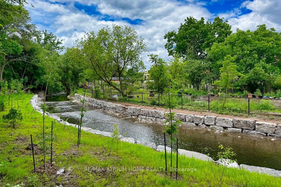 2145 Sherobee Road 48, Mississauga, ON L5A 3G8 – photo 2