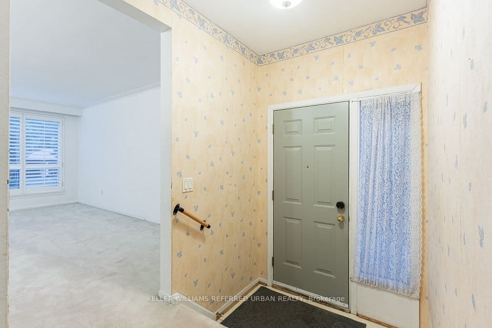 1636 Robillard Road, Mississauga, ON L5J 3K9 – photo 3