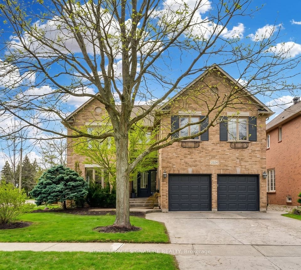 2324 Hilltop Lane, Oakville, ON L6M 3M8 – main photo