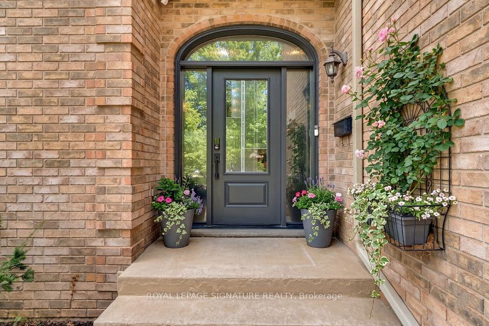 2324 Hilltop Lane, Oakville, ON L6M 3M8 – photo 3