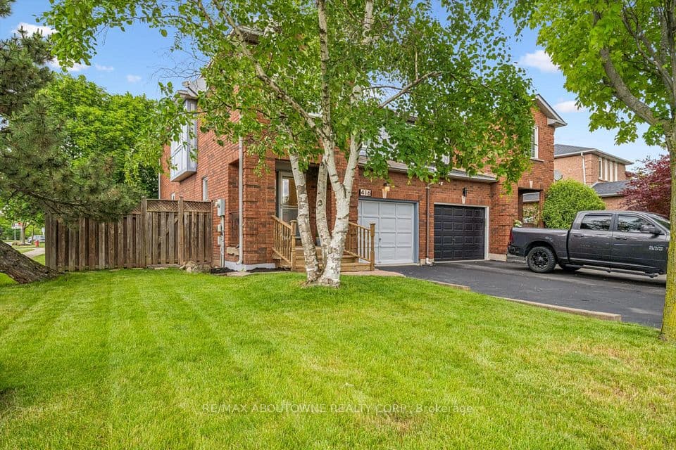 416 Marlatt Drive, Oakville, ON L6H 5X5 – photo 2
