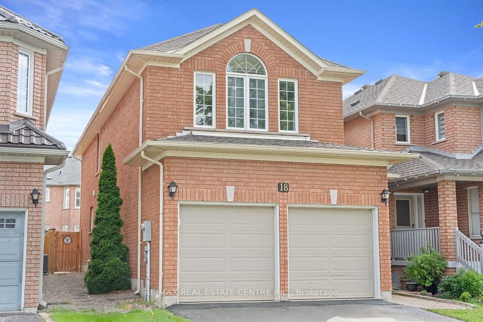 18 Velvet Grass Lane, Brampton, ON L6R 1W6 – main photo