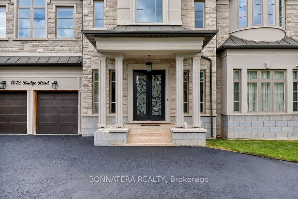 1042 Bridge Road, Oakville, ON L6L 2B5 – photo 2