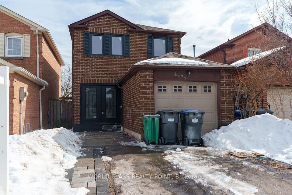 4272 Sawmill Valley Drive, Mississauga, ON L5L 3M9 – photo 2