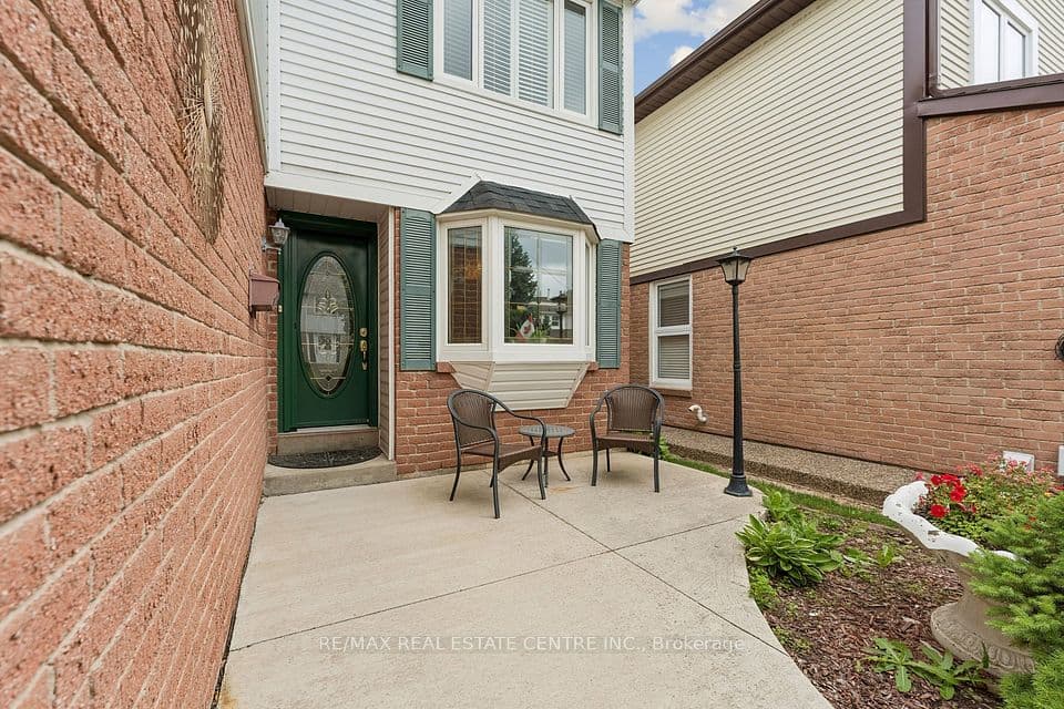 26 Jameson Crescent, Brampton, ON L6S 3W3 – photo 3