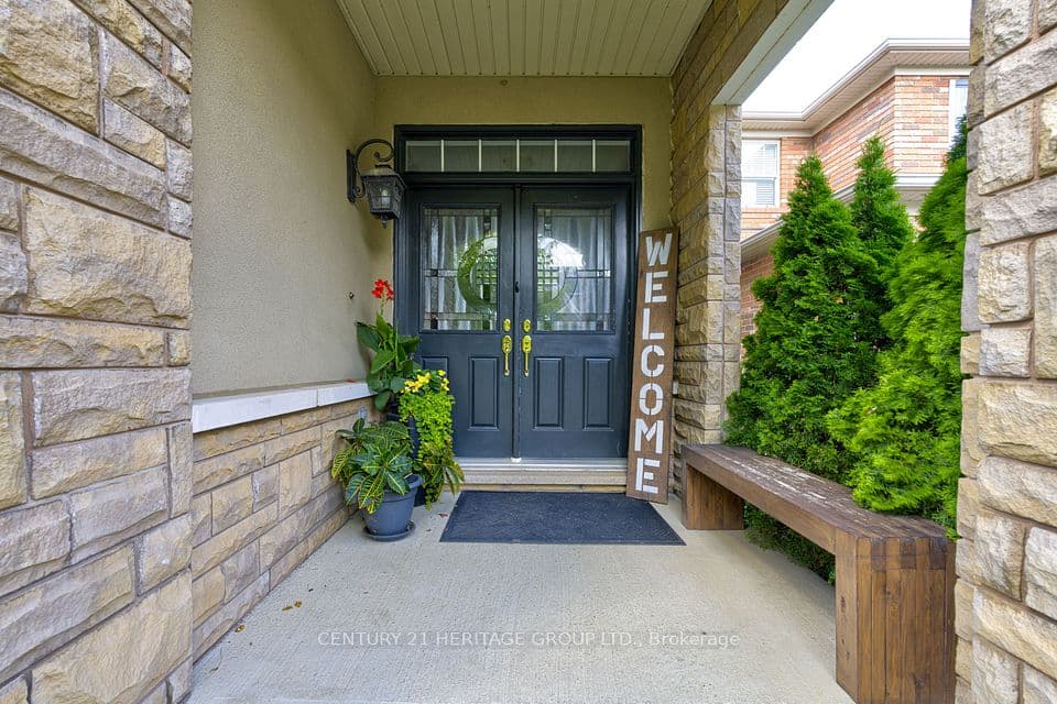 1406 Marshall Crescent, Milton, ON L9T 6T9 – photo 3