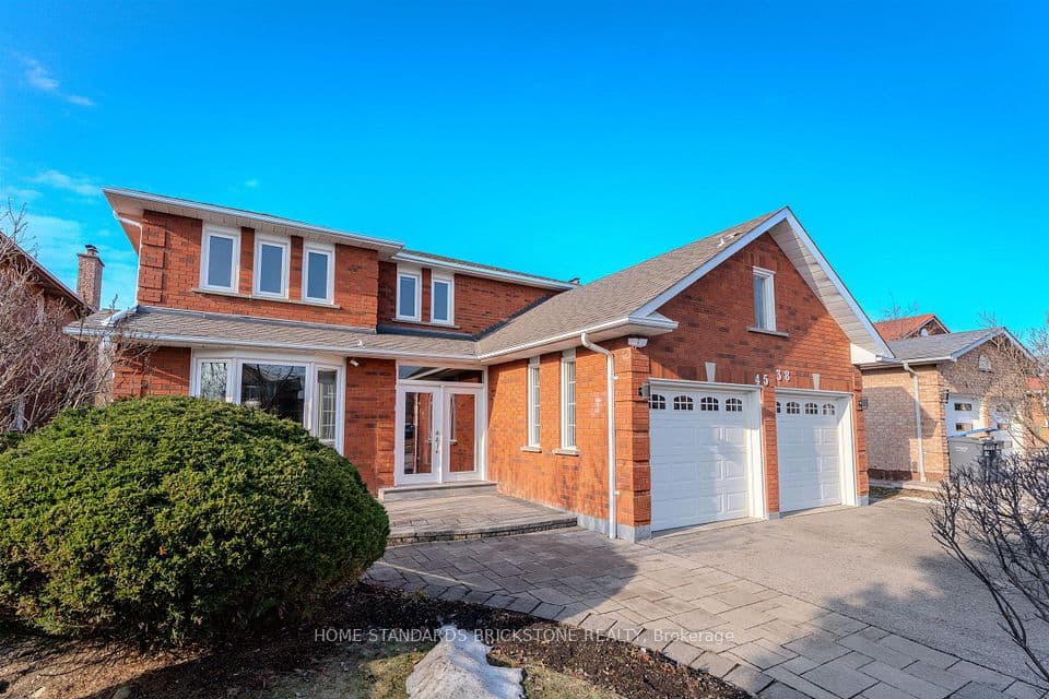 4538 Penhallow Road, Mississauga, ON L5V 1E7 – main photo